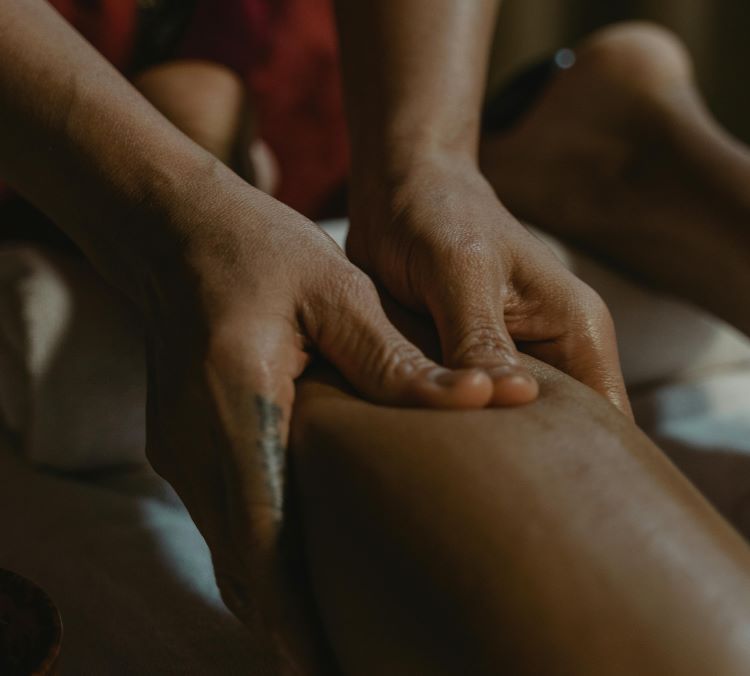 deep tissue massage at three sisters spa belize